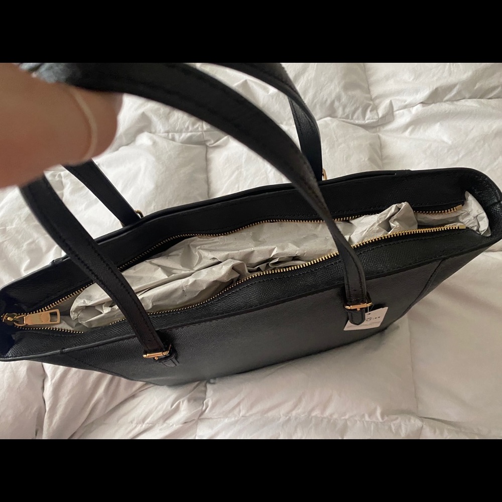 Coach Purse - Picture 4 of 8